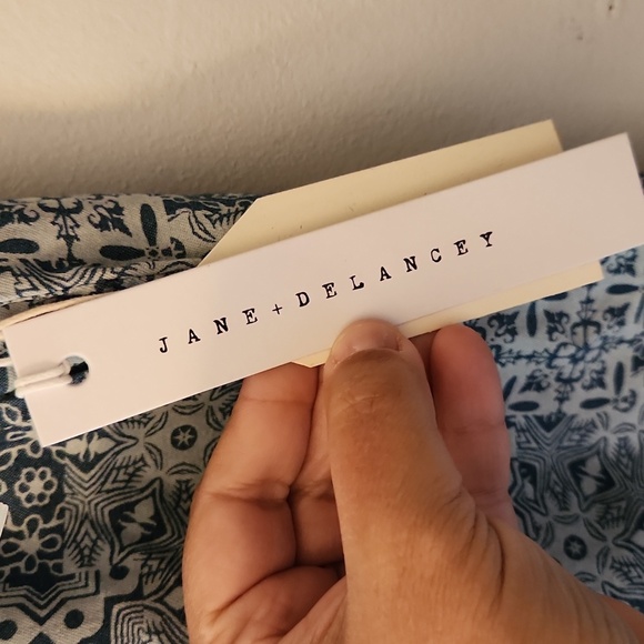 Jane and Delancey Shorts Womens Size 2X Blue Handkerchief Bandana Flowy Pockets - Picture 5 of 10